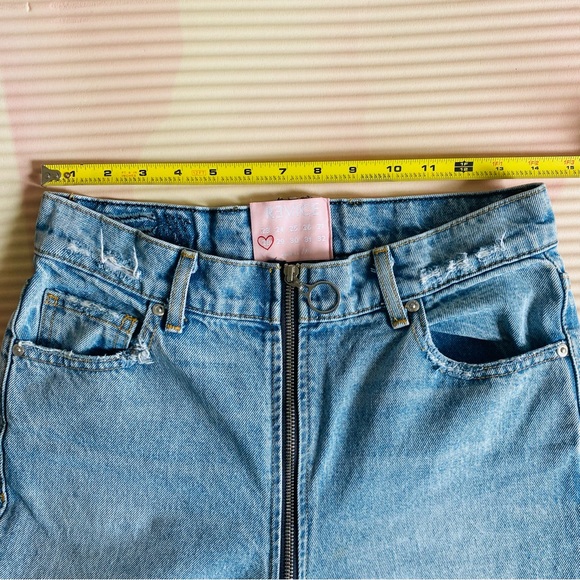 ❌SOLD❌ Revice all the way around zipper denim - Picture 4 of 10